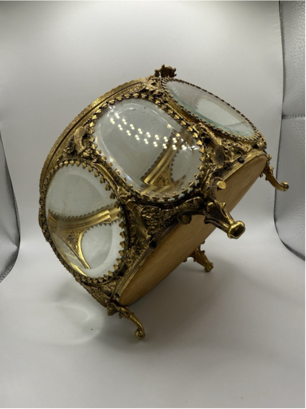 Vintage Ormolu 5 Sided Jewelry Casket Beveled Glass Trinket Box - Picture 3 of 7